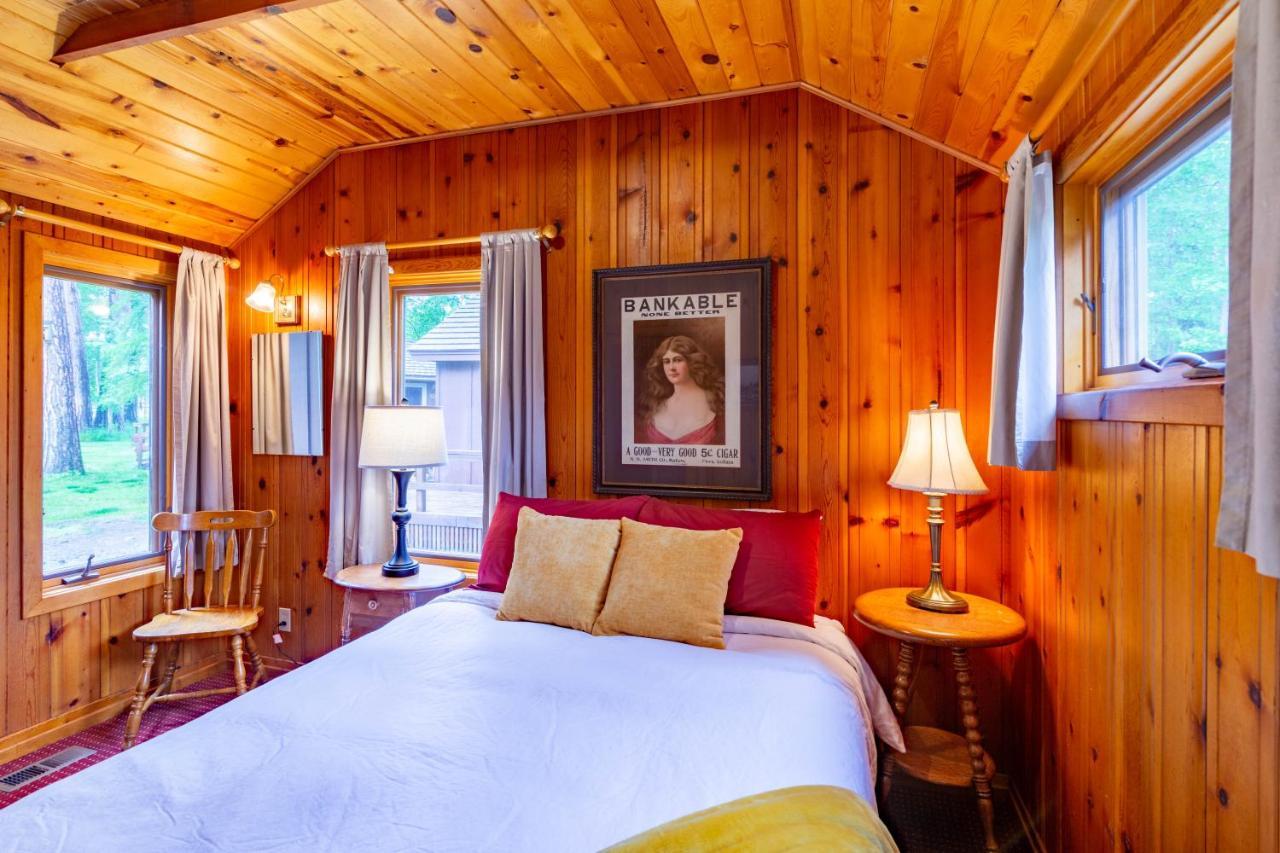 Lake Creek Lodge Camp Sherman Extérieur photo