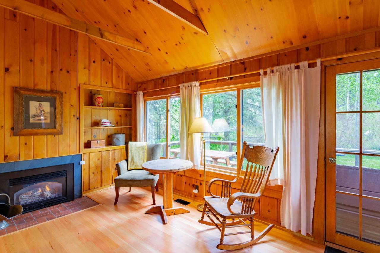 Lake Creek Lodge Camp Sherman Extérieur photo