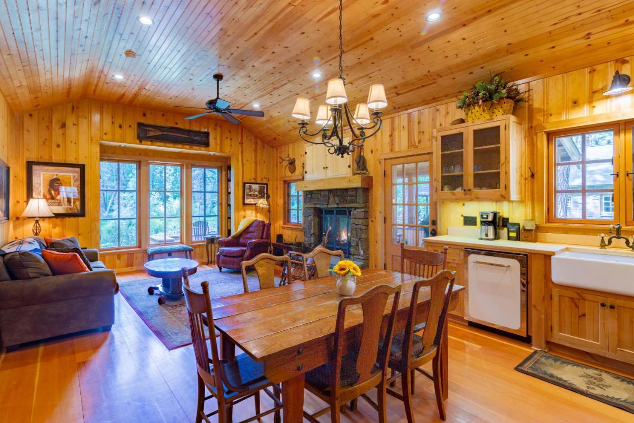 Lake Creek Lodge Camp Sherman Extérieur photo